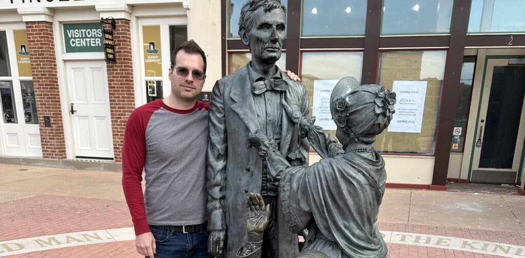 Me with a statue of Lincoln and Mary Todd